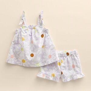 Stylish matching tie-shoulder tank top and shorts set. Size 3.